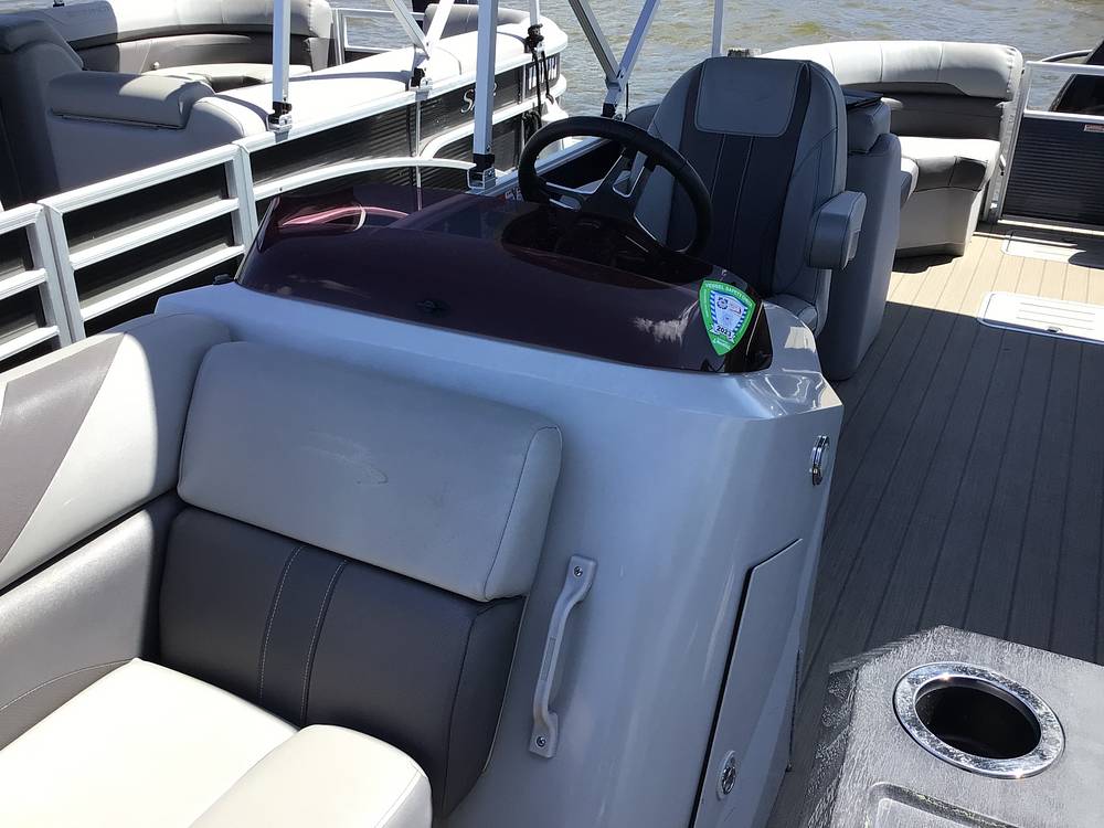 Slide: The Image of Bennington 22SX 2022 - 15333275