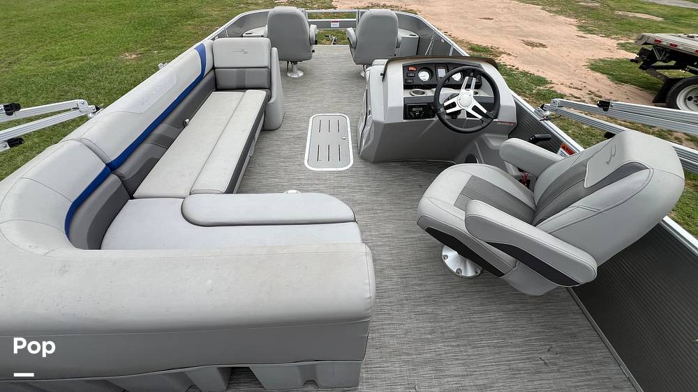 Slide: The Image of Bennington 22 SX Fish 2020 - 15311110