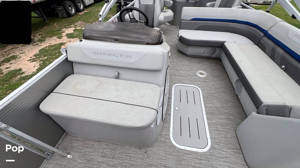 Slide: The Image of Bennington 22 SX Fish 2020 - 15311120