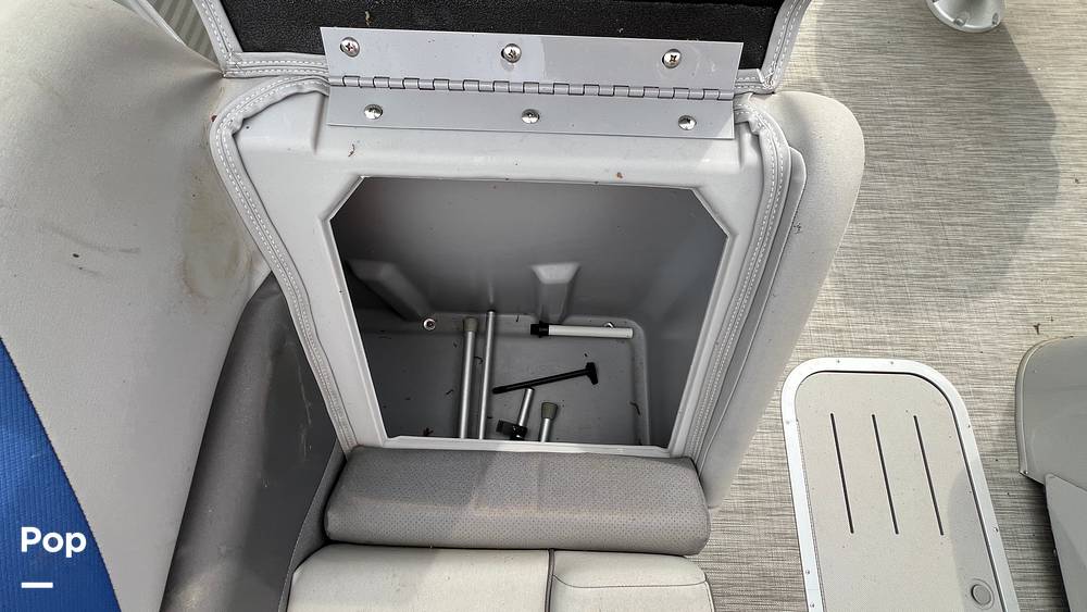 Slide: The Image of Bennington 22 SX Fish 2020 - 15311130