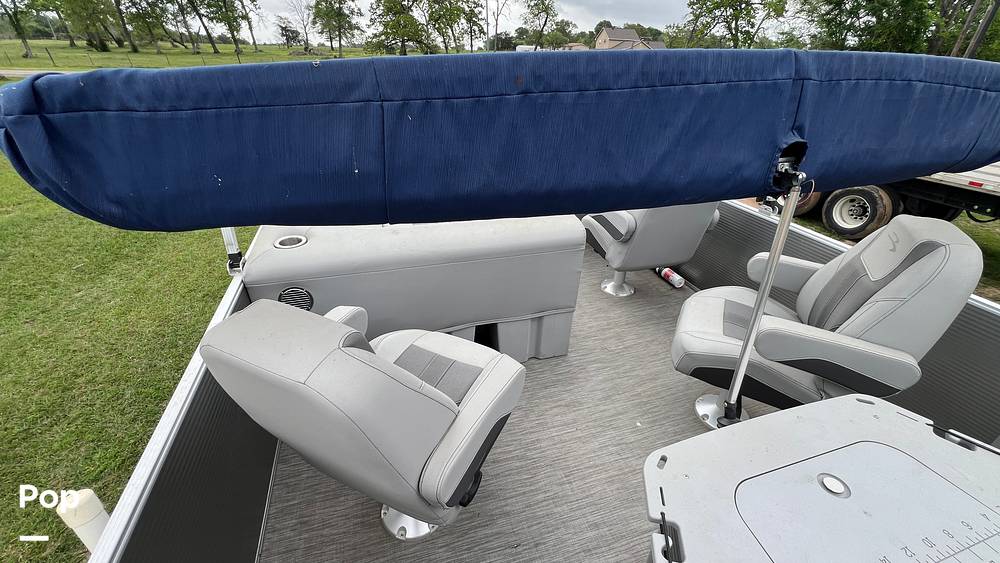 Slide: The Image of Bennington 22 SX Fish 2020 - 15311140