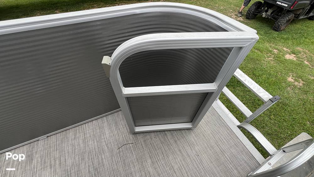 Slide: The Image of Bennington 22 SX Fish 2020 - 15311143