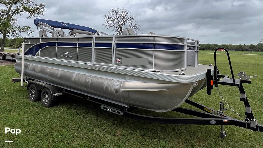 Slide: The Image of Bennington 22 SX Fish 2020 - 15311158