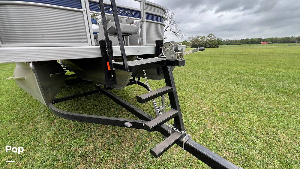 Slide: The Image of Bennington 22 SX Fish 2020 - 15311177