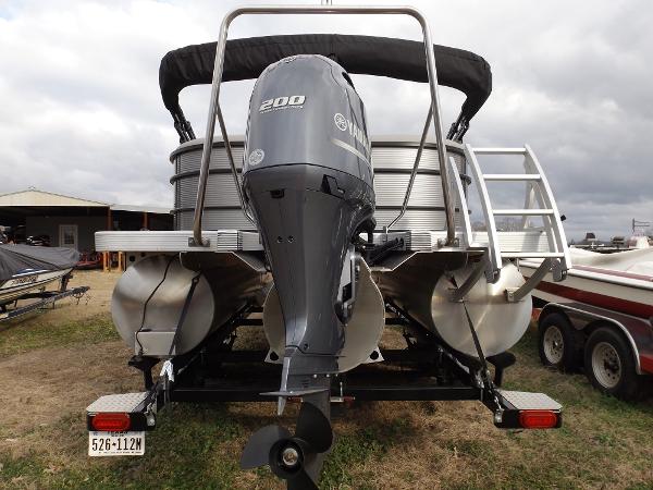 Slide: The Image of 2023 Bennington 22 SXSR pontoon boat with Yamaha 200 outboard motor, rear view. - 19