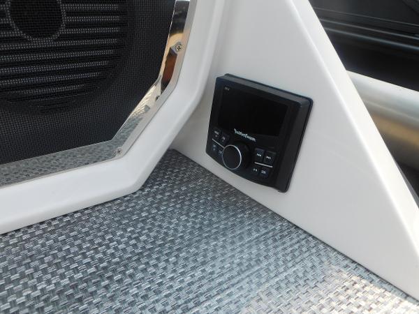 Slide: The Image of 2024 Bennington 23 RFBA boat audio system and control panel. - 14