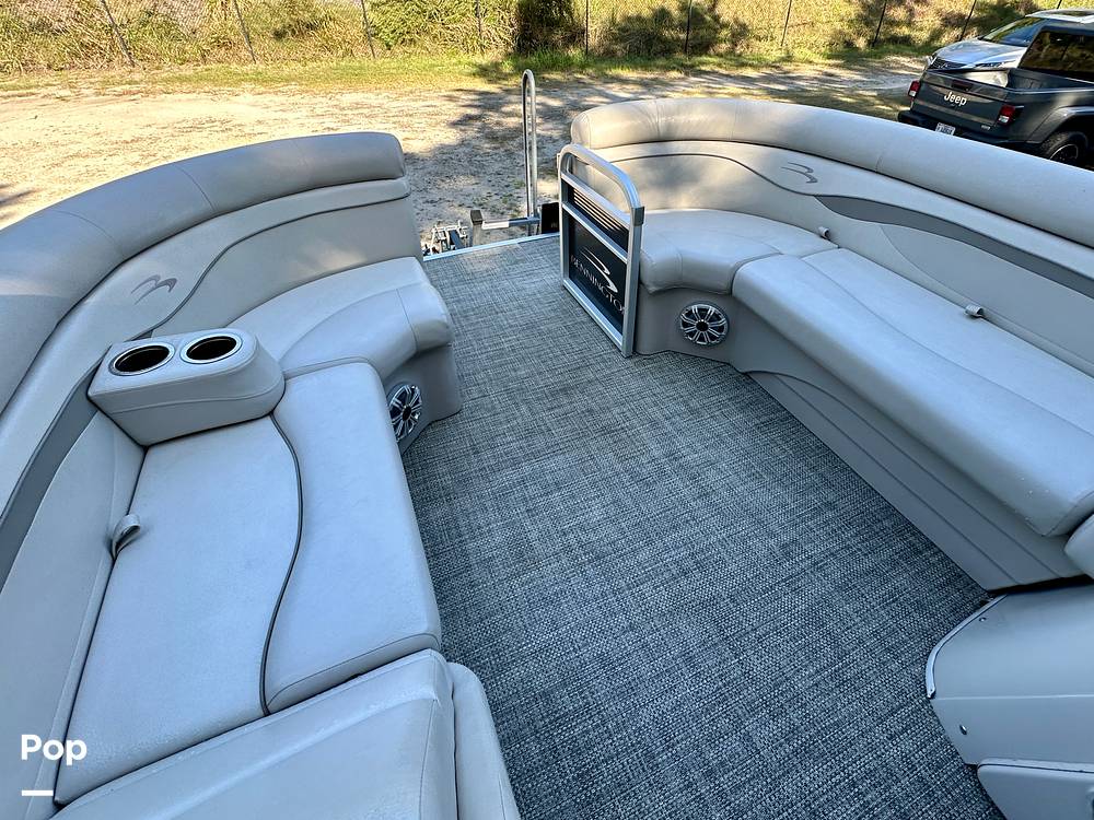 Slide: The Image of Bow Seating - 14829171