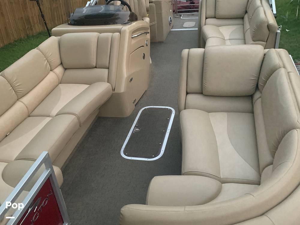 Slide: The Image of Bennington 2575QCW 2015 - 15680564