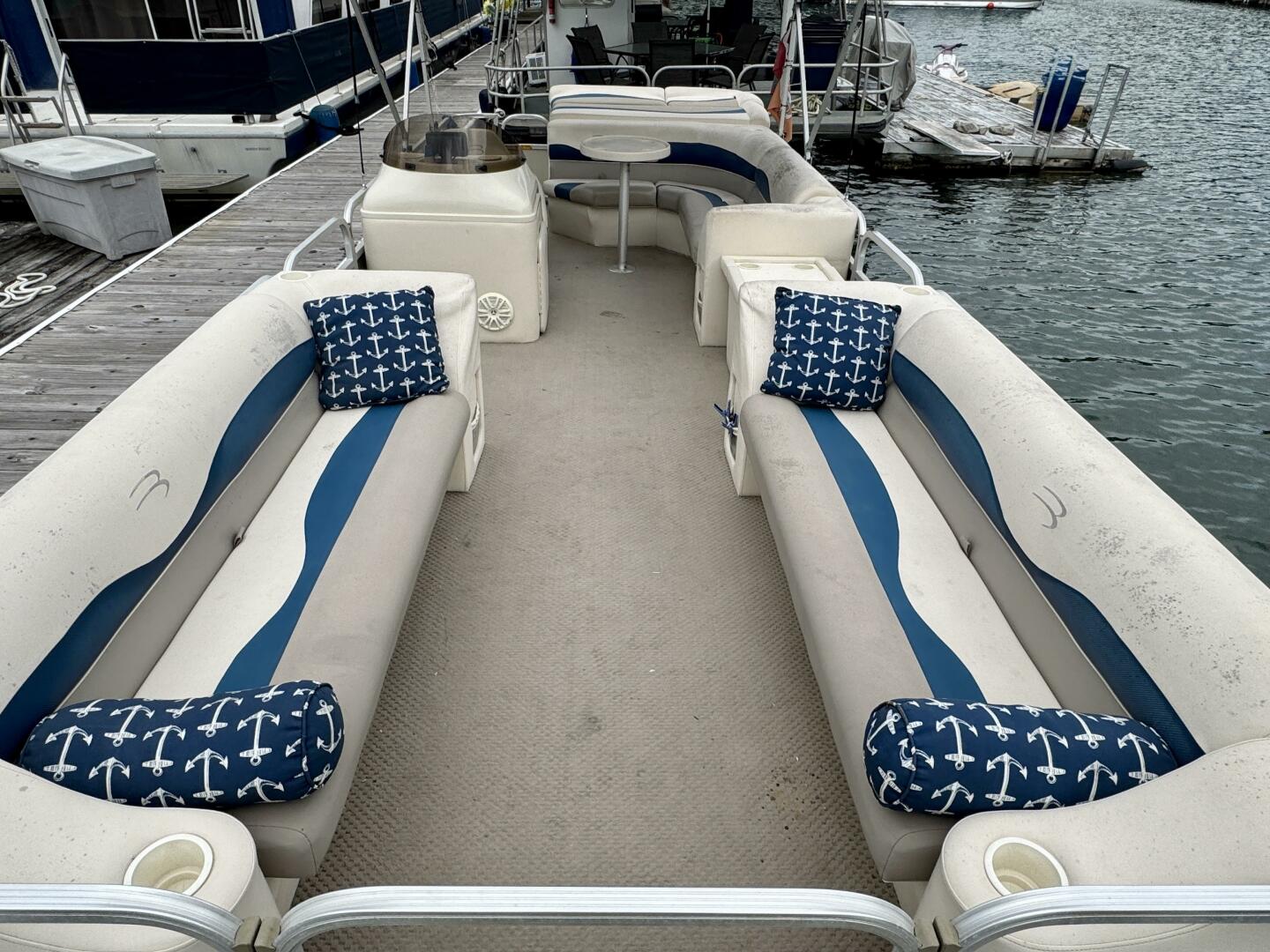 Slide: The Image of Bennington 257L Pontoon Boat 2002 - 5302136