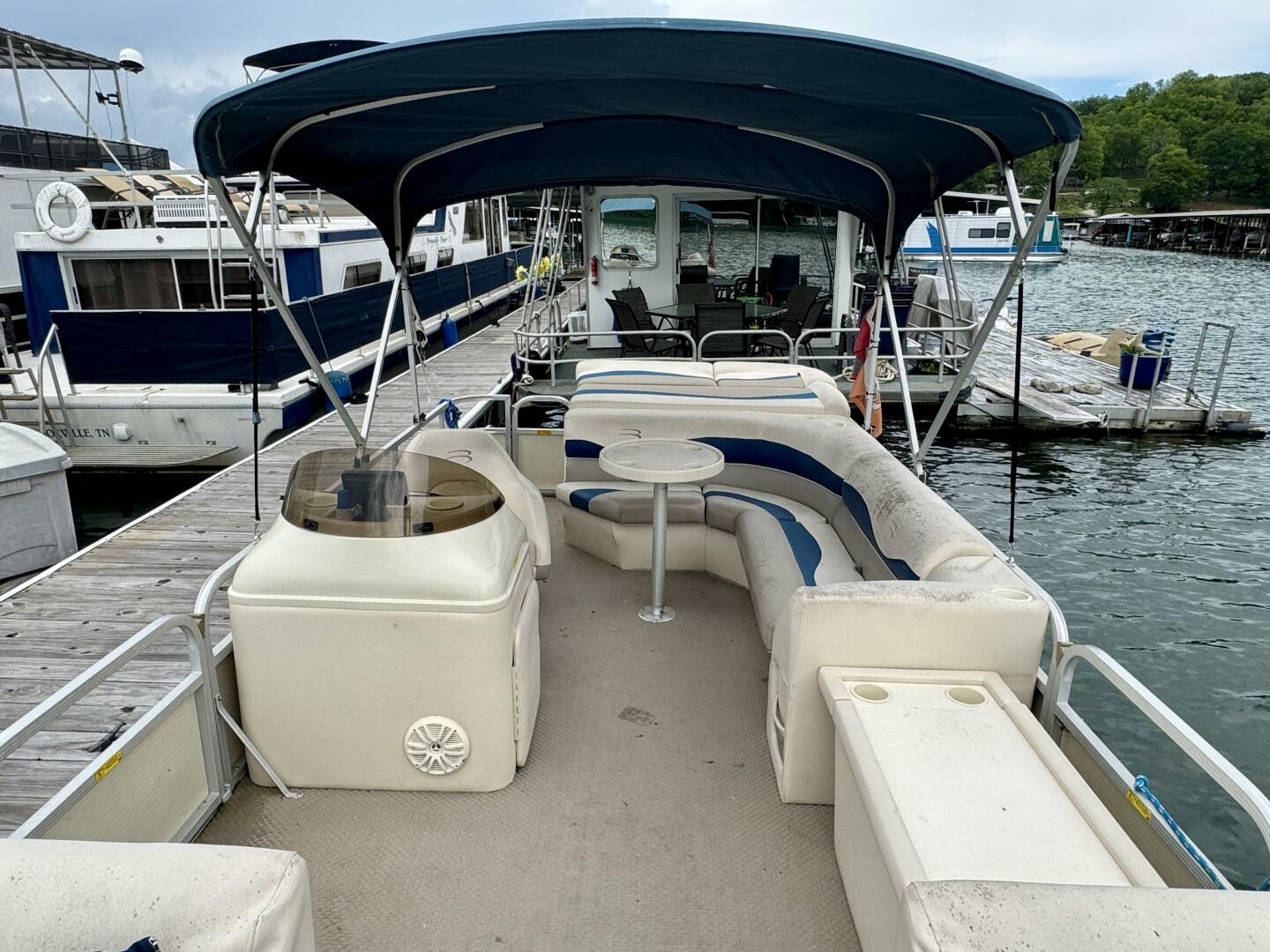 Slide: The Image of Bennington 257L Pontoon Boat 2002 - 5302140