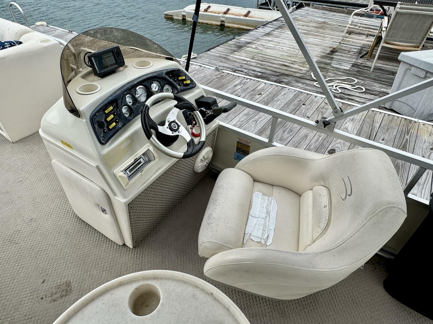 Slide: The Image of Bennington 257L Pontoon Boat 2002 - 5302144