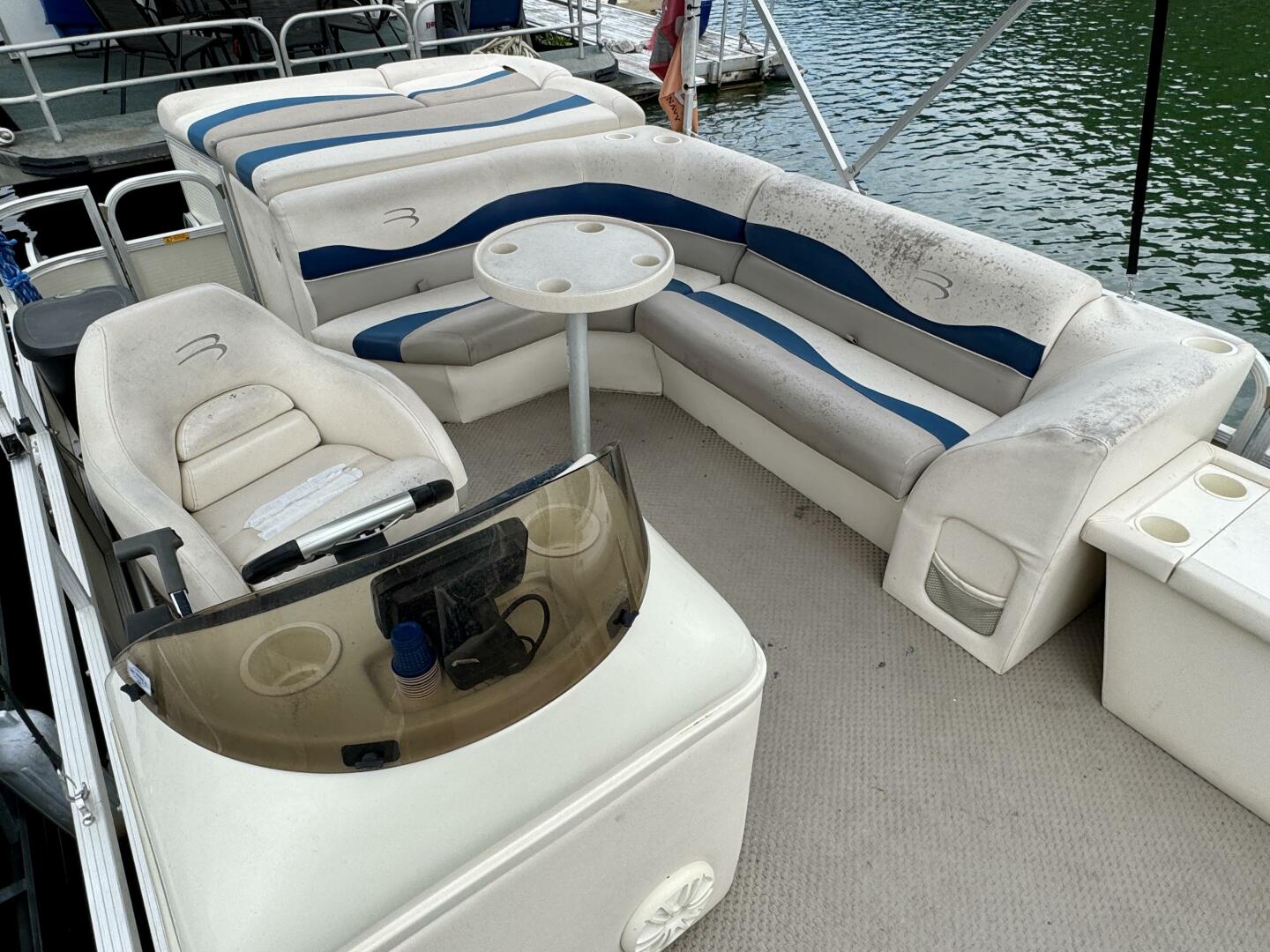 Slide: The Image of Bennington 257L Pontoon Boat 2002 - 5302151
