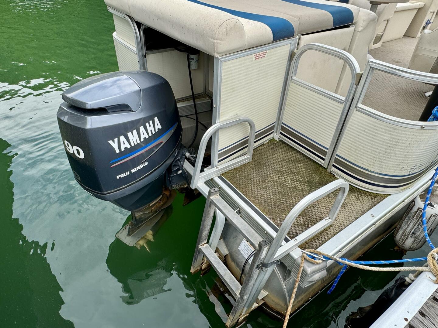 Slide: The Image of Bennington 257L Pontoon Boat 2002 - 5302157