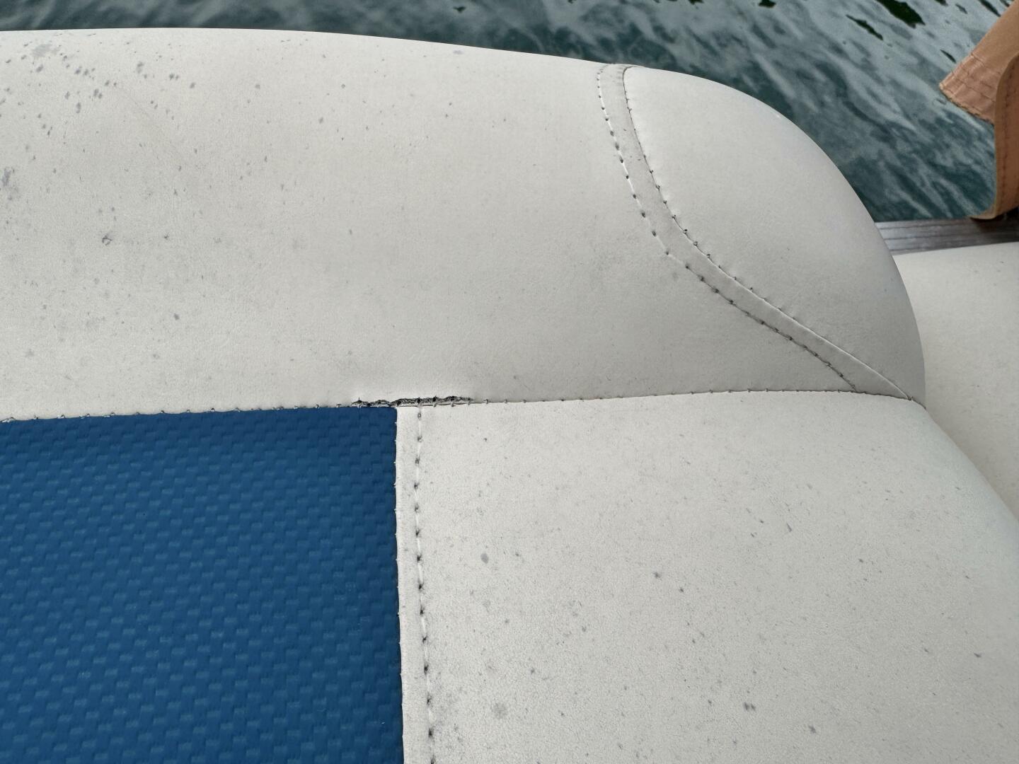 Slide: The Image of Bennington 257L Pontoon Boat 2002 - 5302163