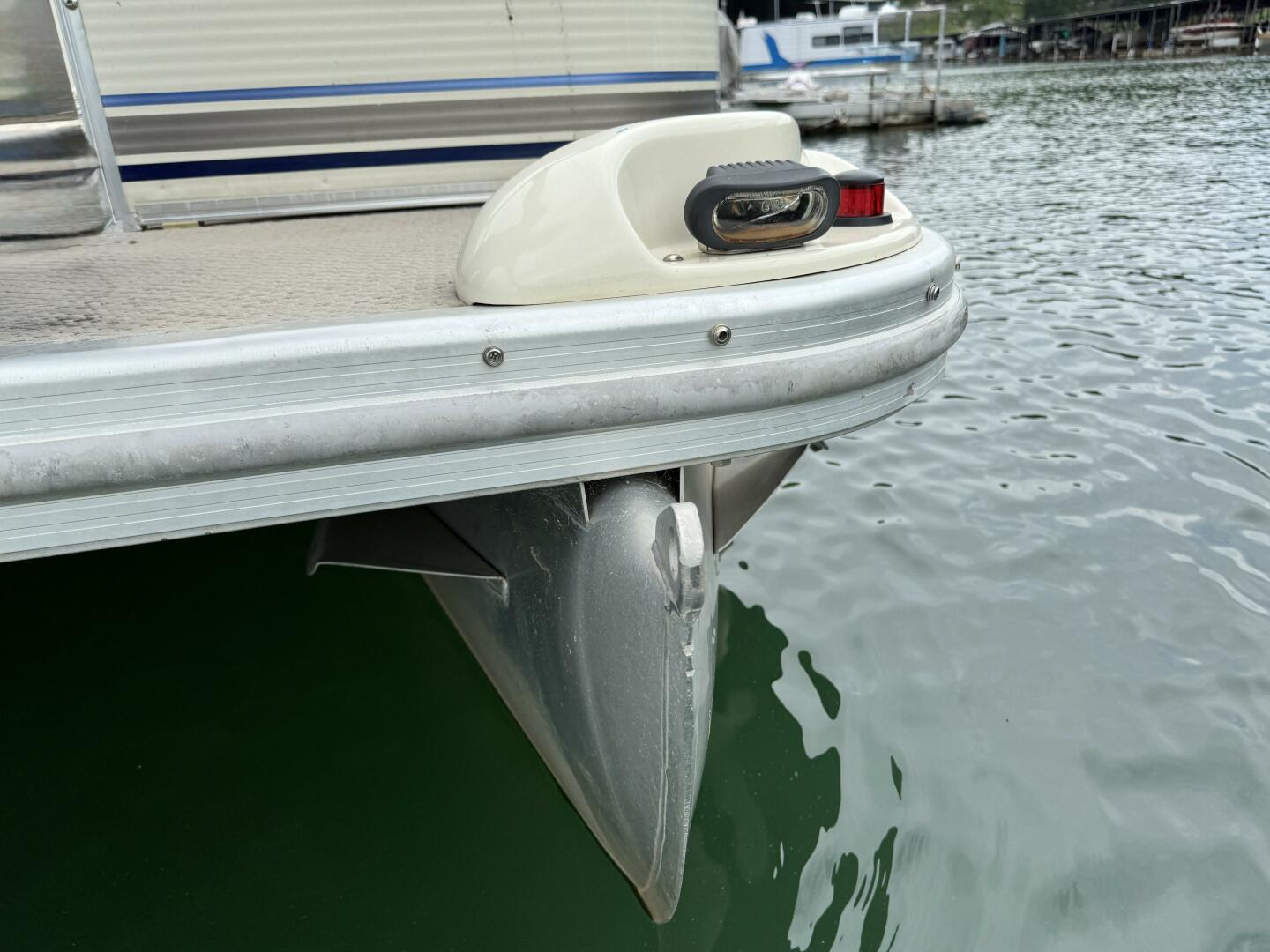 Slide: The Image of Bennington 257L Pontoon Boat 2002 - 5302188