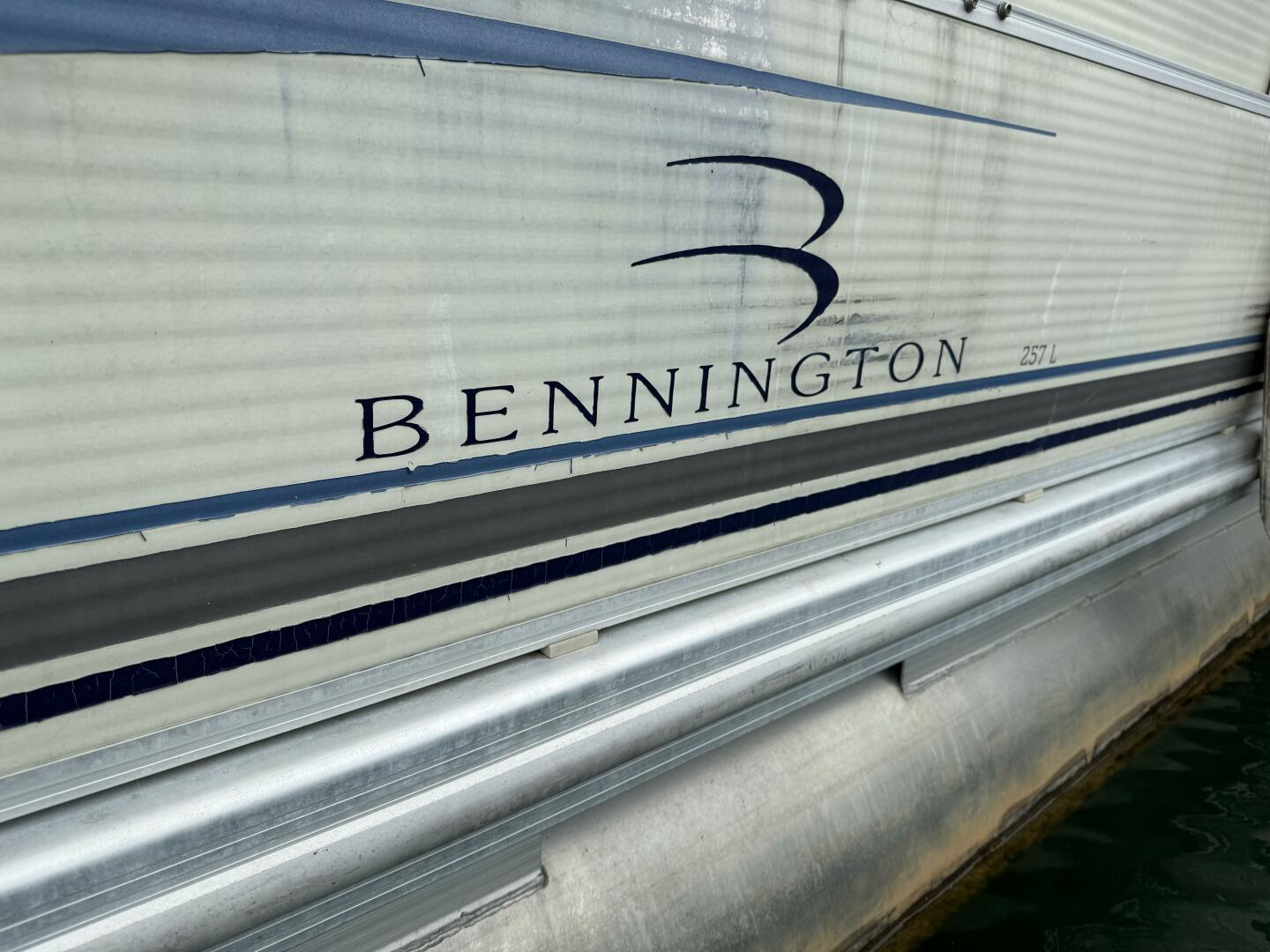 Slide: The Image of Bennington 257L Pontoon Boat 2002 - 5302202
