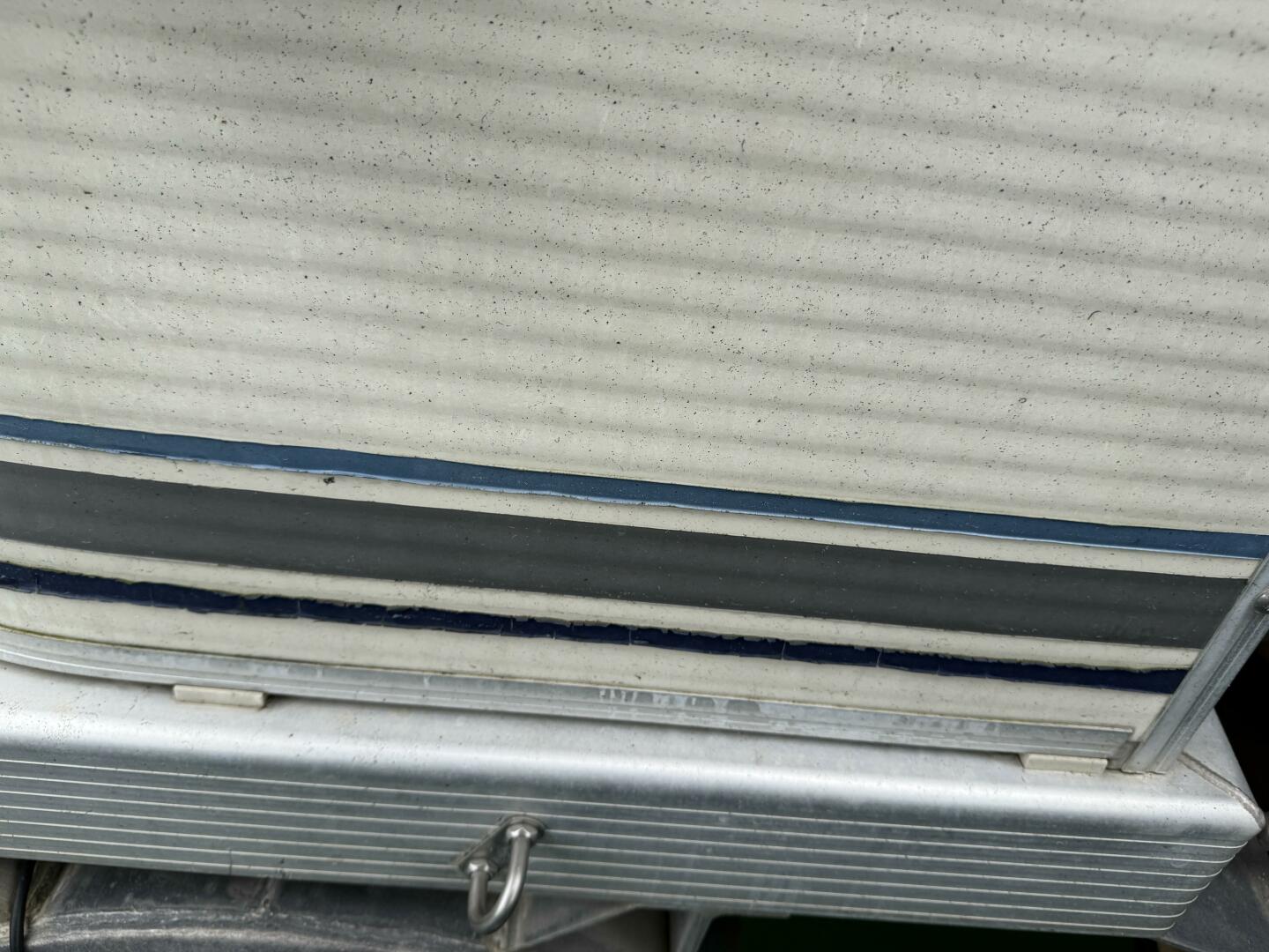 Slide: The Image of Bennington 257L Pontoon Boat 2002 - 5302209