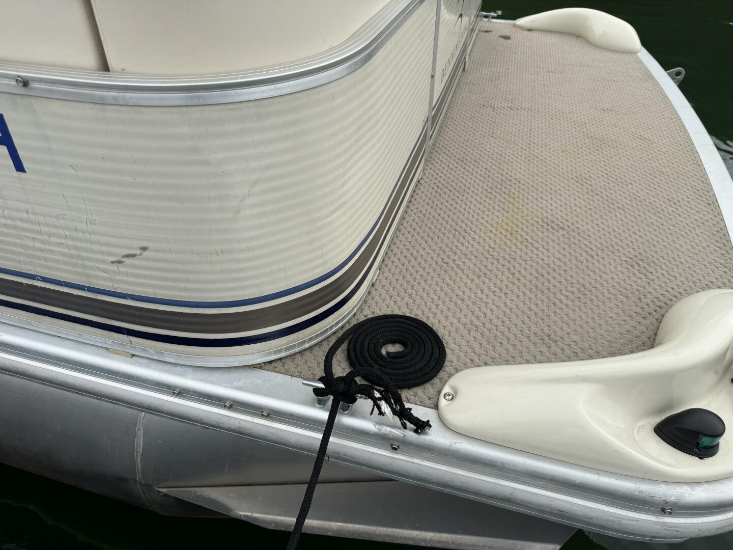 Slide: The Image of Bennington 257L Pontoon Boat 2002 - 5302243