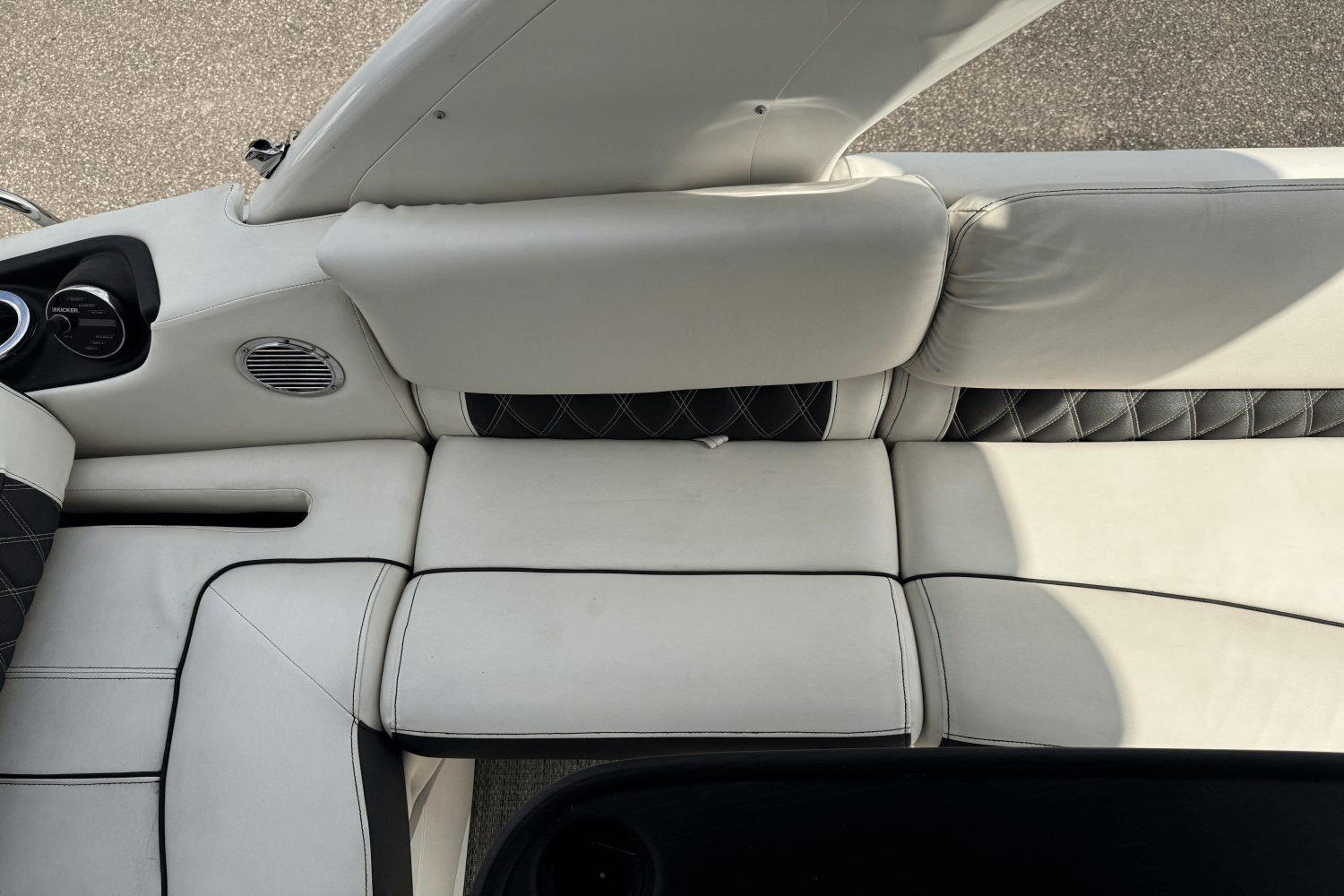 Slide: The Image of Bennington 27QSBAX2-TWIN 2019 - 20