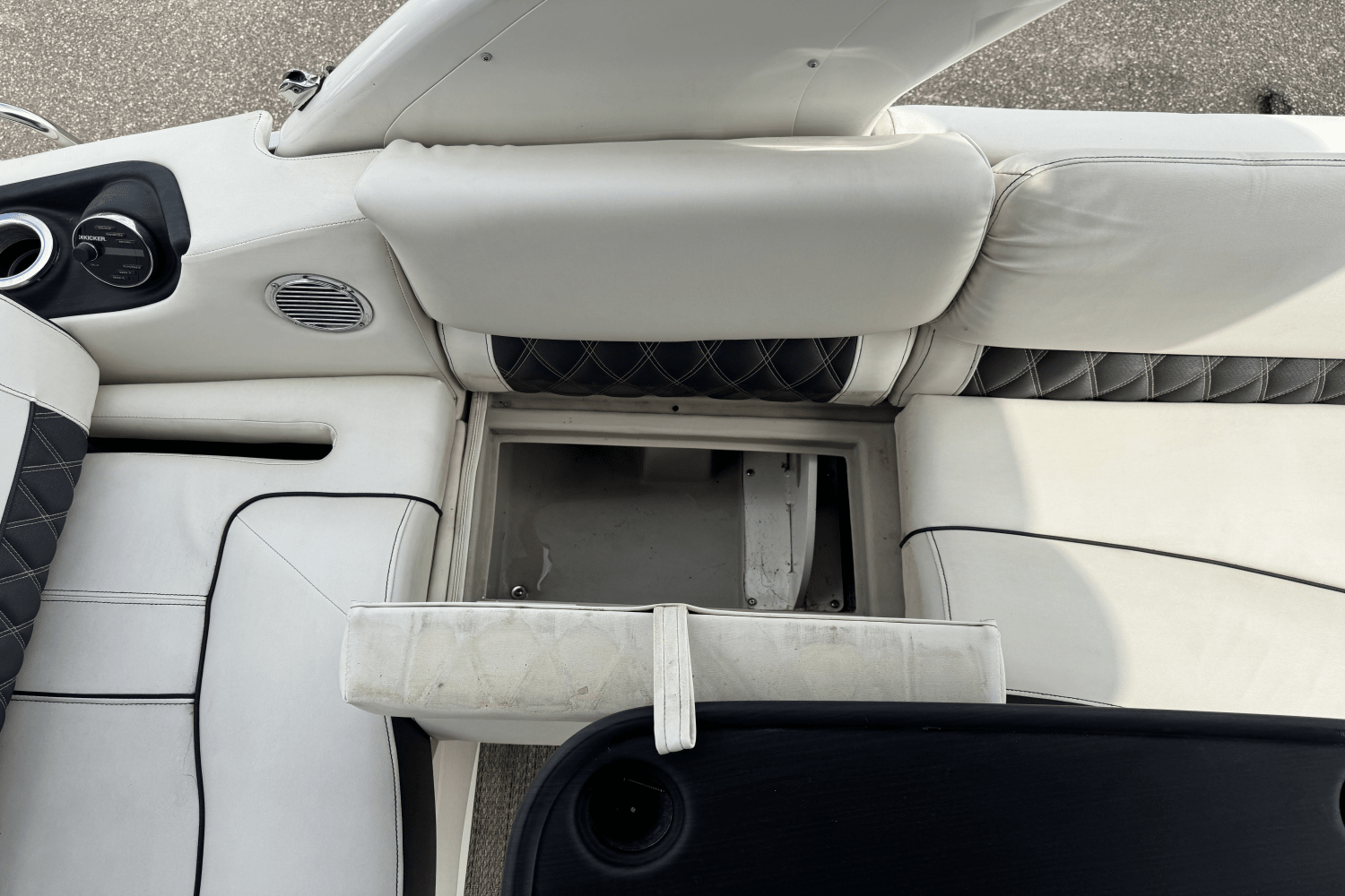 Slide: The Image of Bennington 27QSBAX2-TWIN 2019 - 21