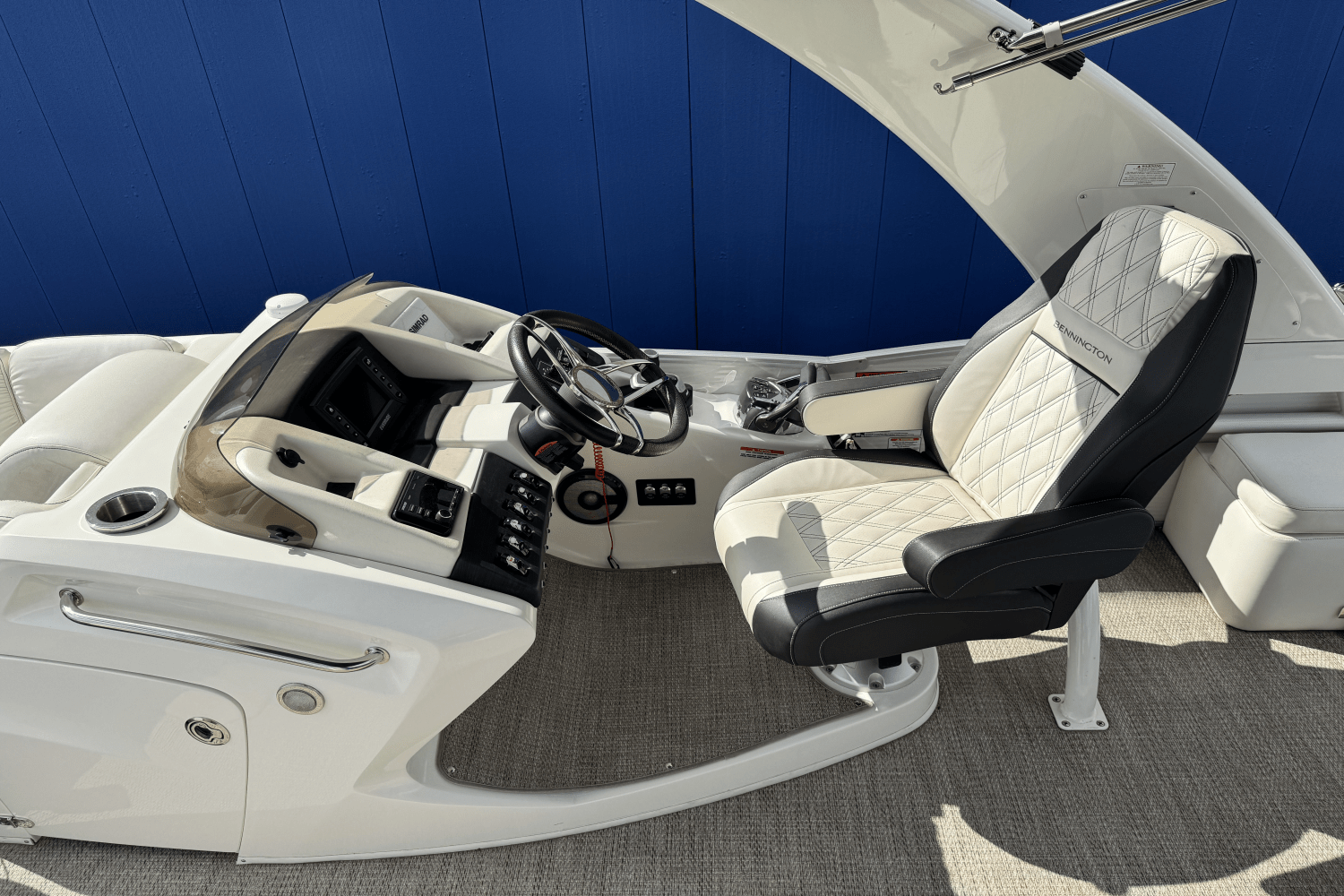 Slide: The Image of Bennington 27QSBAX2-TWIN 2019 - 26