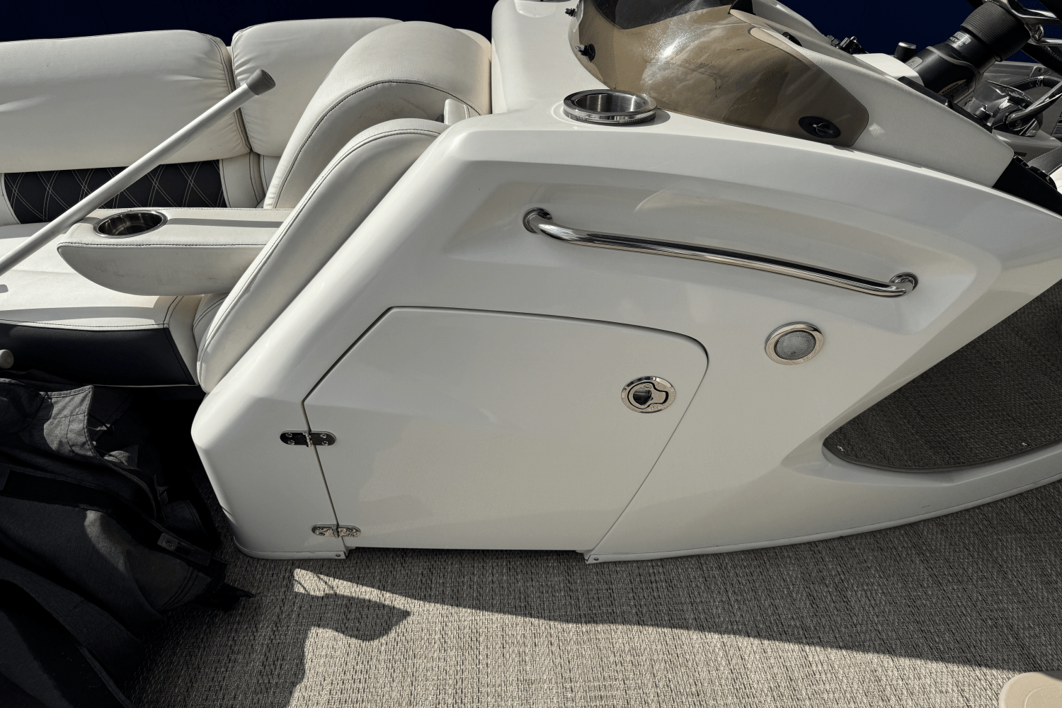 Slide: The Image of Bennington 27QSBAX2-TWIN 2019 - 30