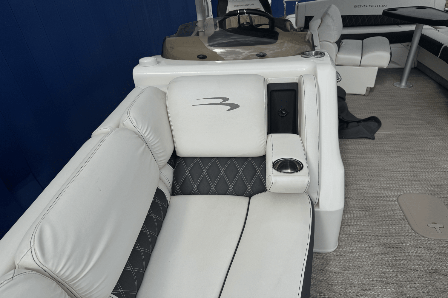 Slide: The Image of Bennington 27QSBAX2-TWIN 2019 - 46