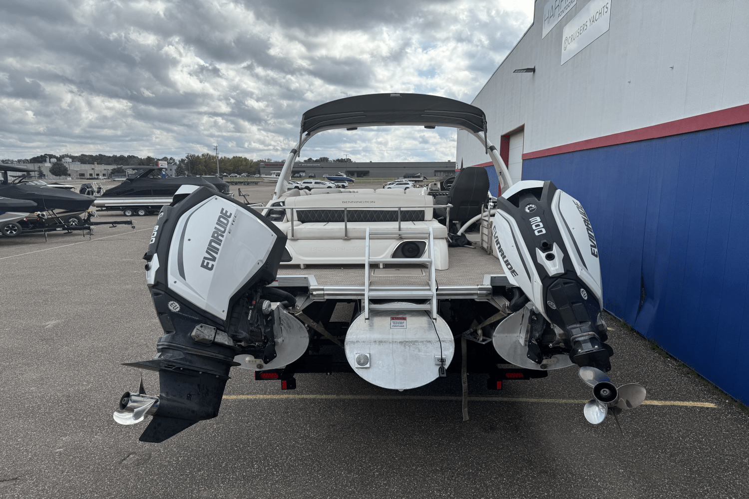 Slide: The Image of Bennington 27QSBAX2-TWIN 2019 - 6