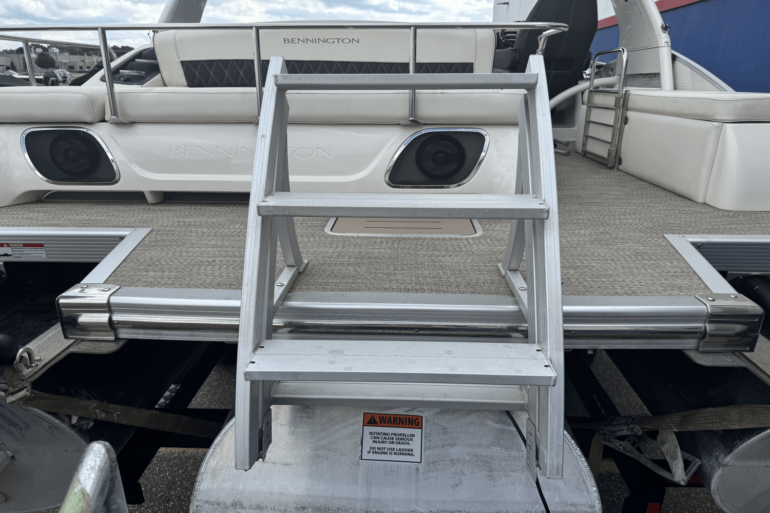 Slide: The Image of Bennington 27QSBAX2-TWIN 2019 - 8