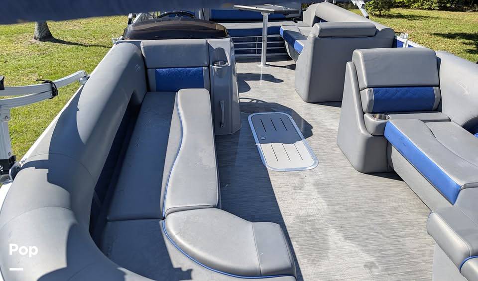 Slide: The Image of Bennington LX 23 SL 2022 - 15887700