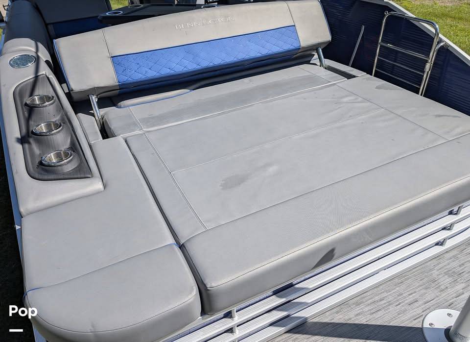 Slide: The Image of Bennington LX 23 SL 2022 - 15887701