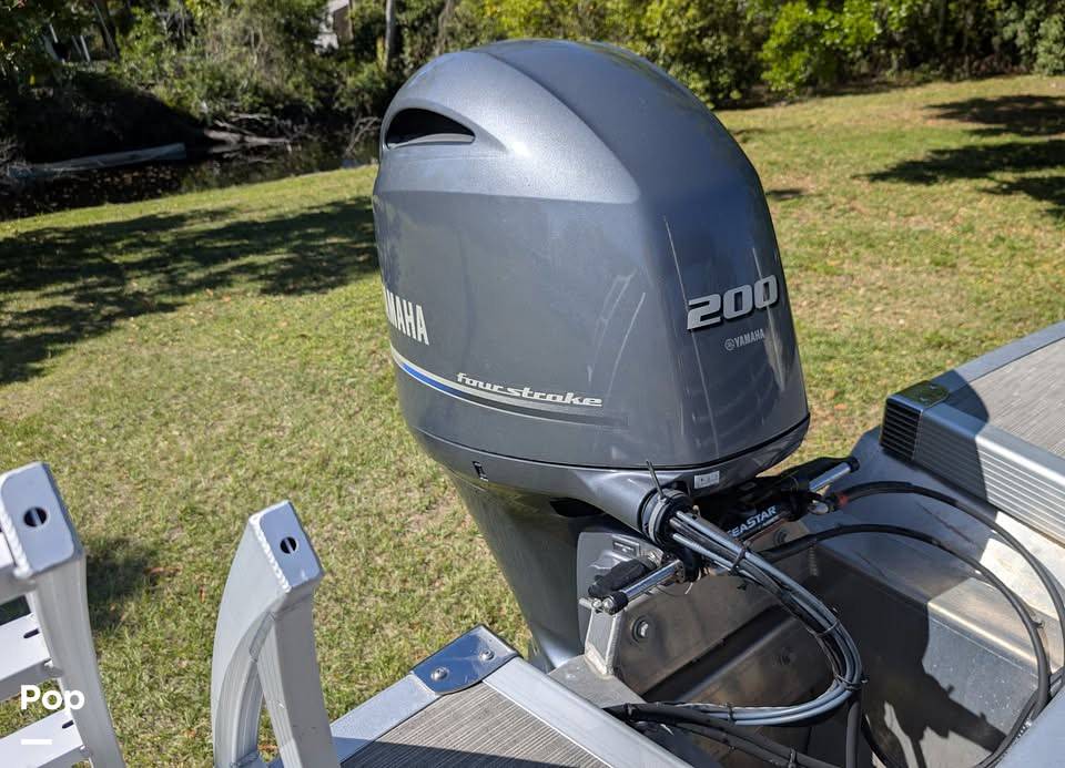 Slide: The Image of Bennington LX 23 SL 2022 - 15887704