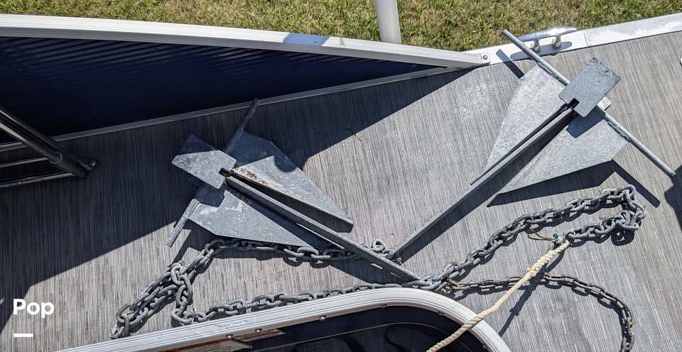 Slide: The Image of Bennington LX 23 SL 2022 - 15887705