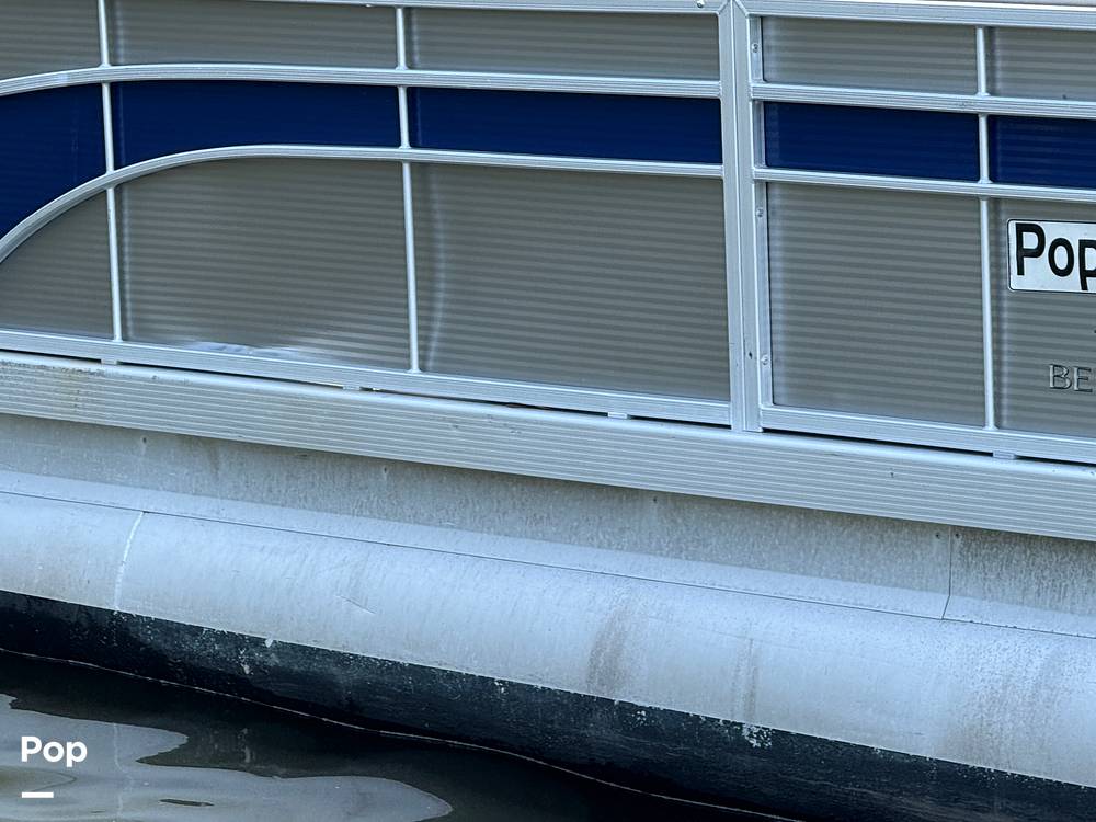 Slide: The Image of Bennington S22 2023 - 15322828