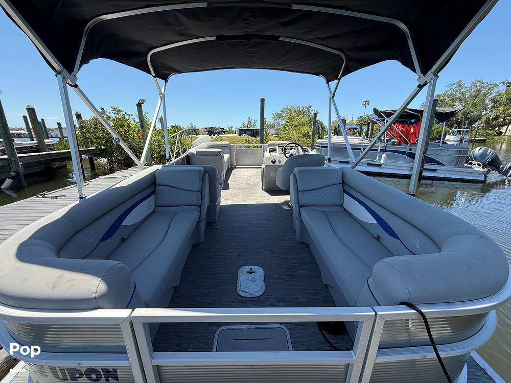 Slide: The Image of Twin Bow Bench Seats/lounges - 15353451