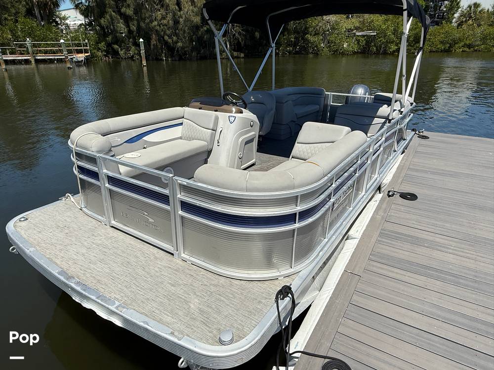 Slide: The Image of Bennington S 22 2023 - 15357100