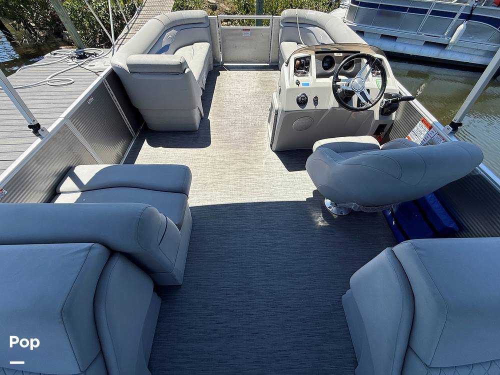 Slide: The Image of Bennington S 22 2023 - 15357120