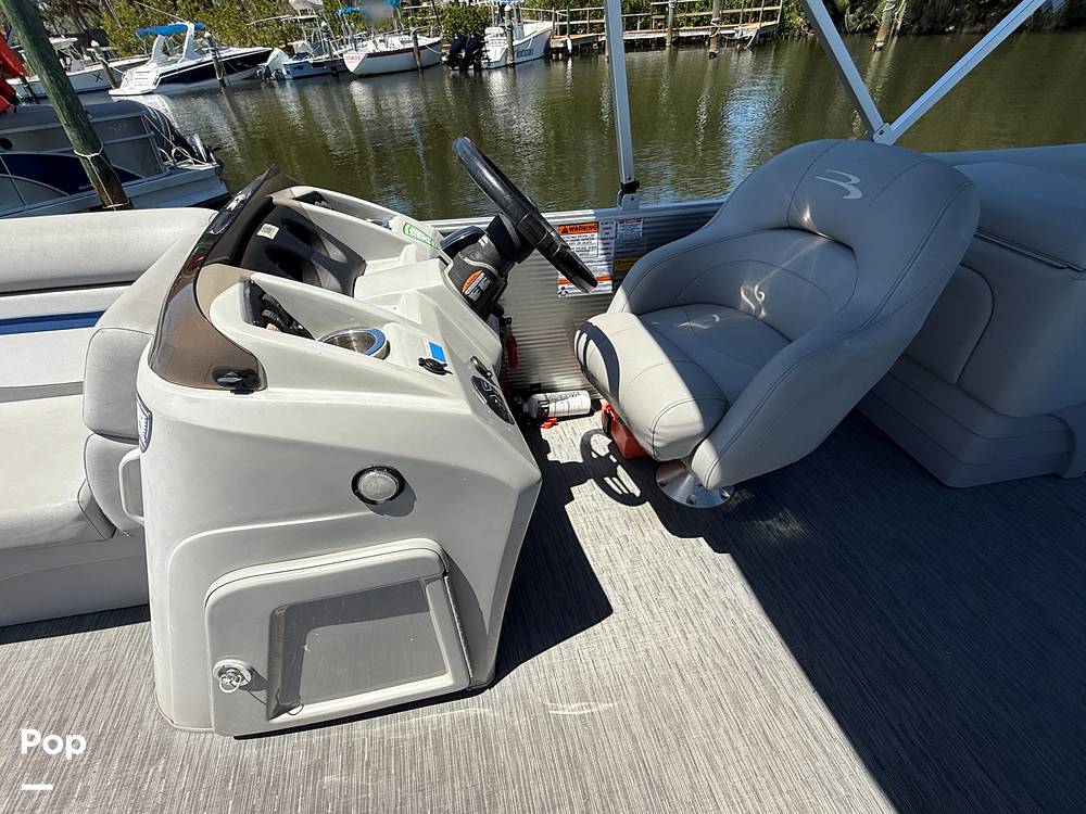 Slide: The Image of Bennington S 22 2023 - 15357125