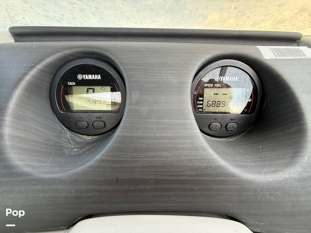 Slide: The Image of Bennington S22 SS Rear Fish 2023 - 15287910