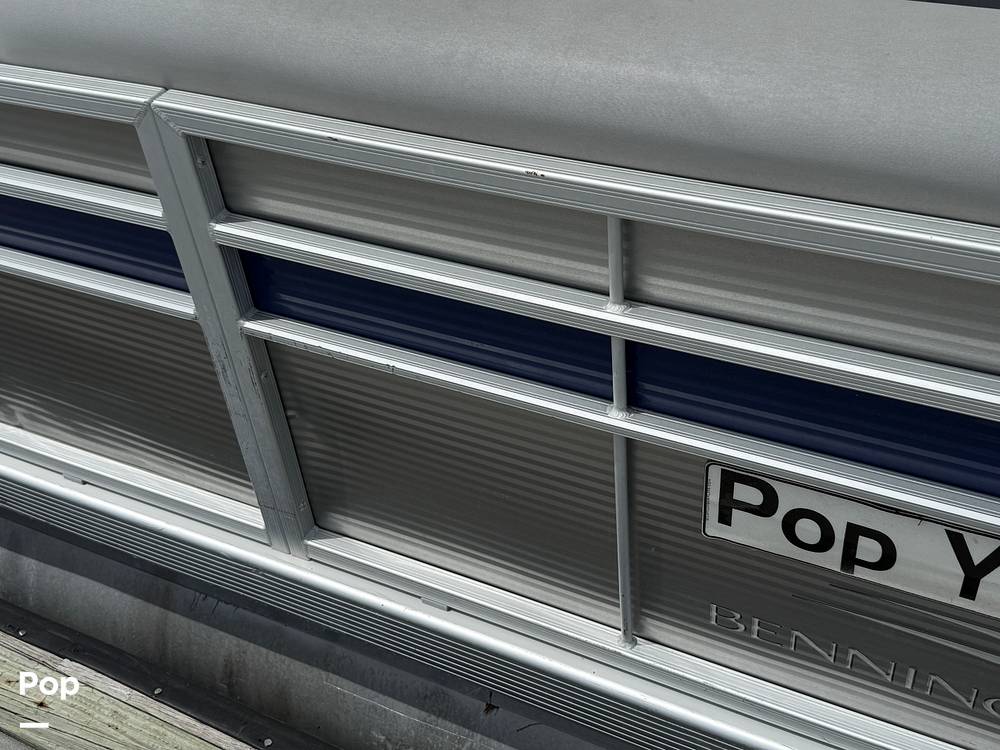 Slide: The Image of Bennington S22 SS Rear Fish 2023 - 15287981