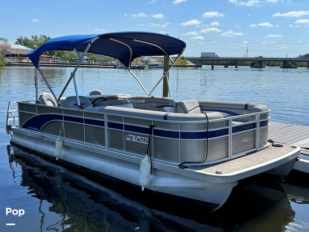 Slide: The Image of 2023 Bennington S22 SS Rear Fish - 15345655