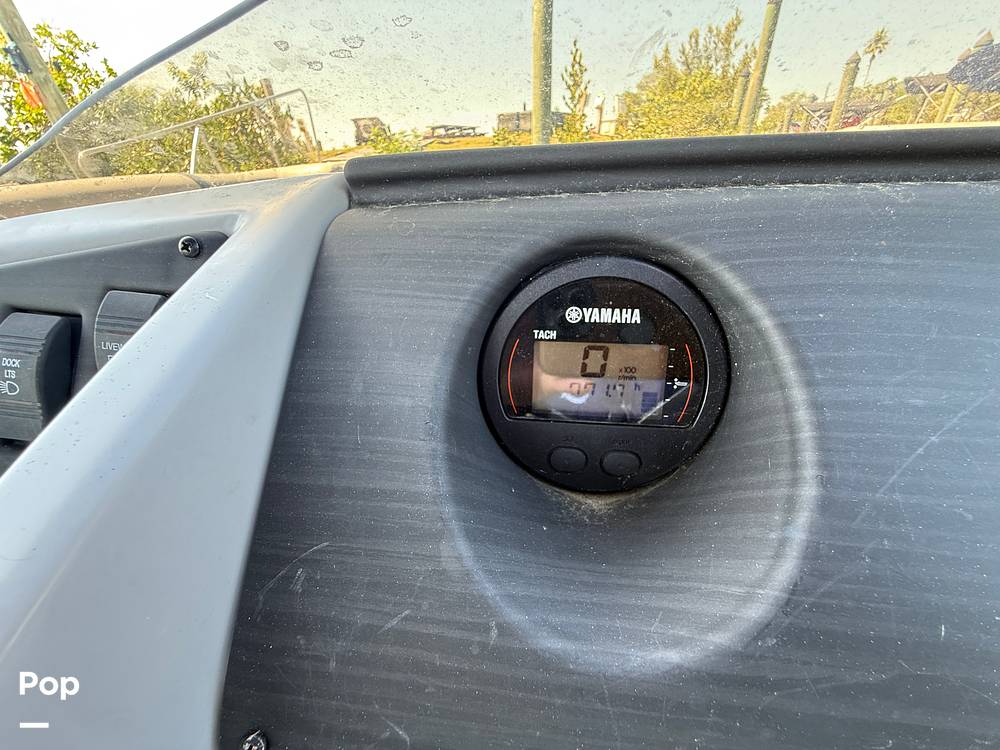 Slide: The Image of Bennington S22 SS Rear Fish 2023 - 15345711