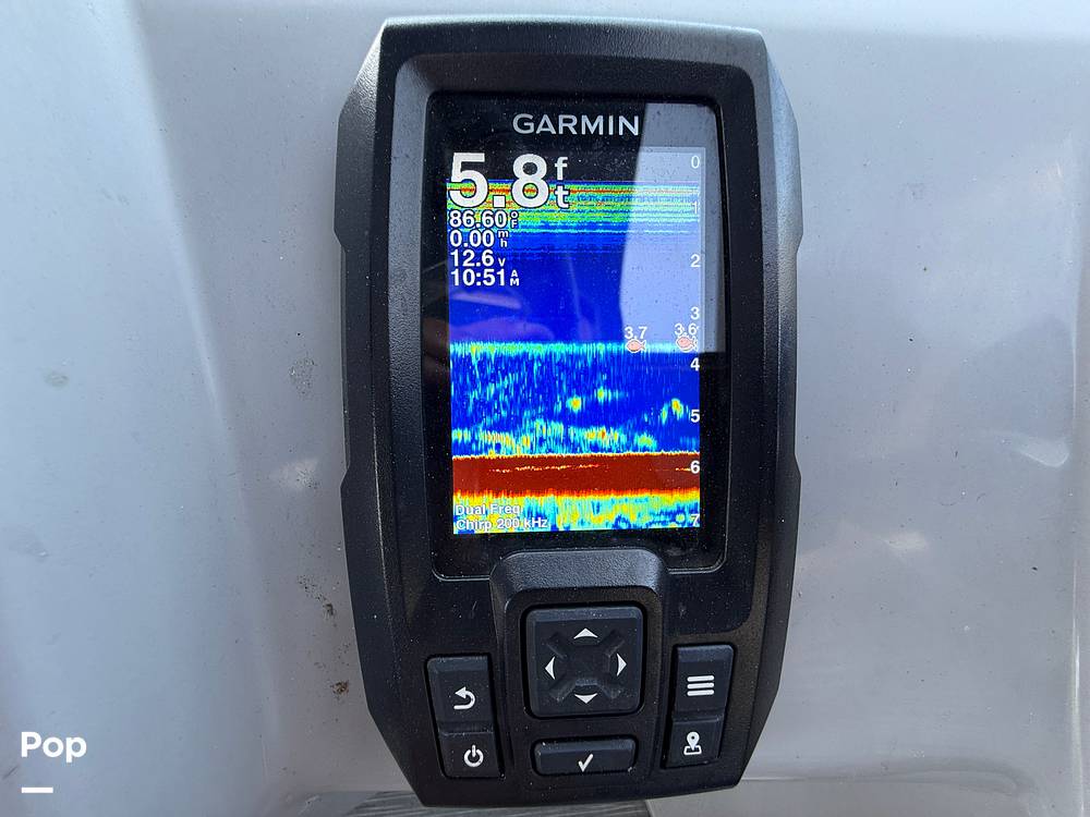 Slide: The Image of Bennington S22 SS Rear Fish 2023 - 15345716