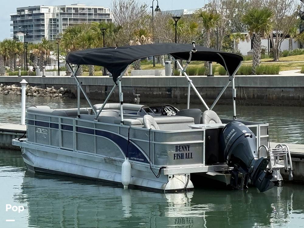 Slide: The Image of Bennington S22 SS Rear Fish 2023 - 15287718
