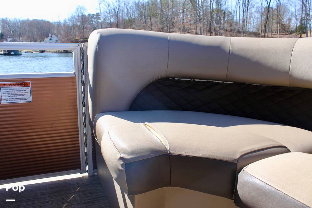 Slide: The Image of Split Seam - 15450907