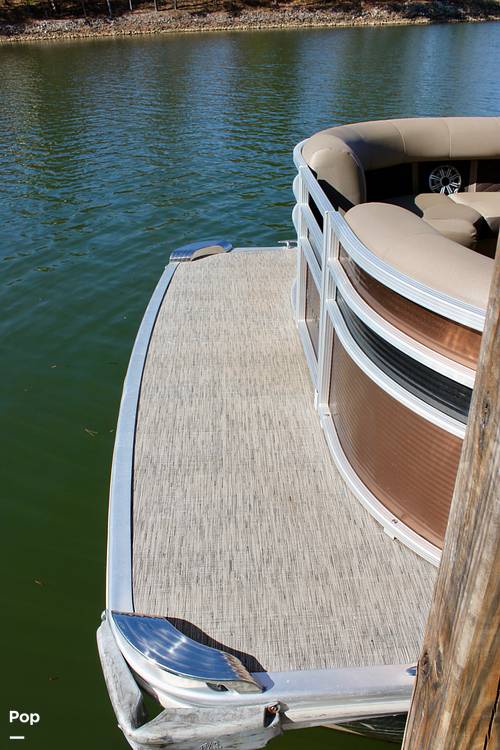 Slide: The Image of Swim Platform - 15450910