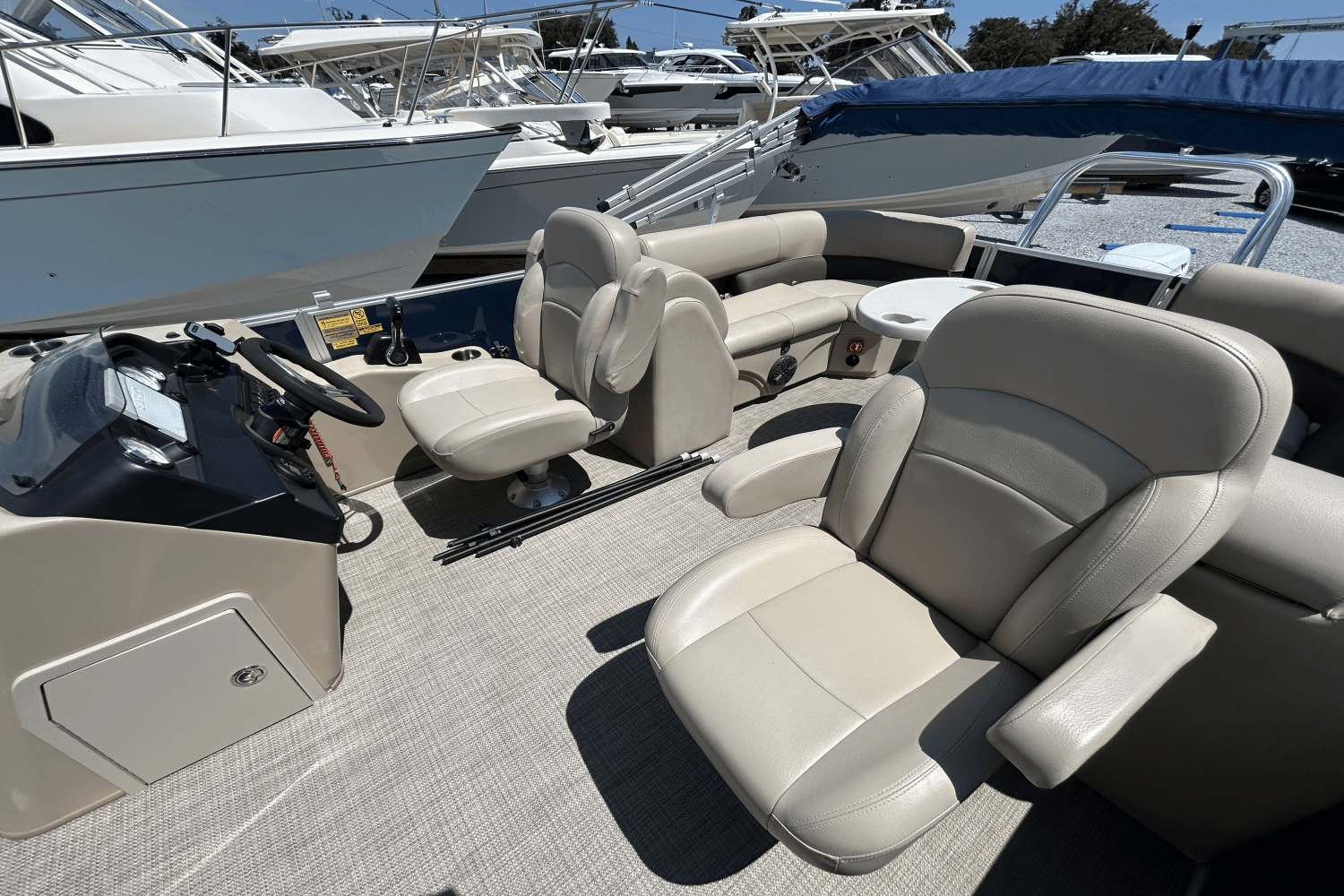 Slide: The Image of Bentley 222 NAVIGATION 2022 - 7