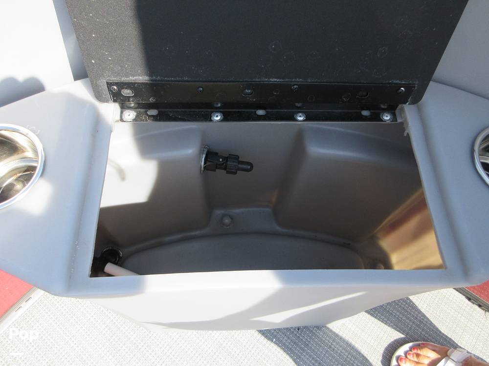 Slide: The Image of Bentley 223 FISH CW FT 2024 - 15427094