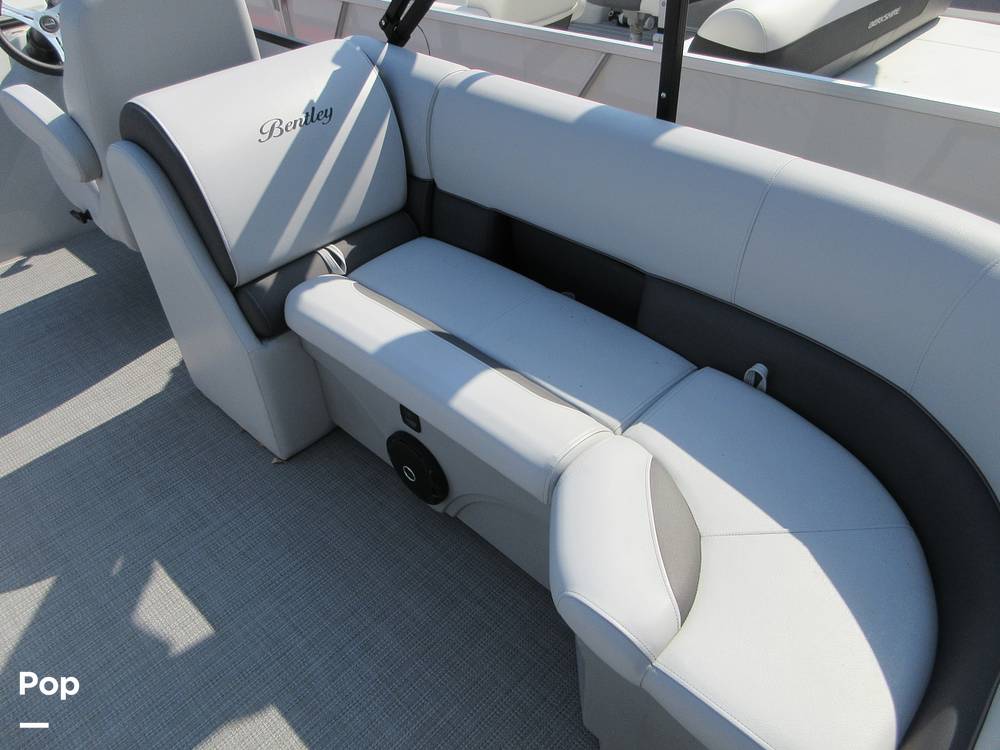 Slide: The Image of Bentley 223 FISH CW FT 2024 - 15427113