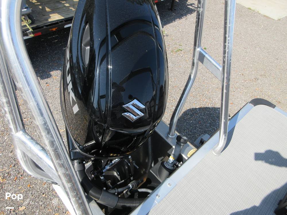 Slide: The Image of Bentley 223 FISH CW FT 2024 - 15427126